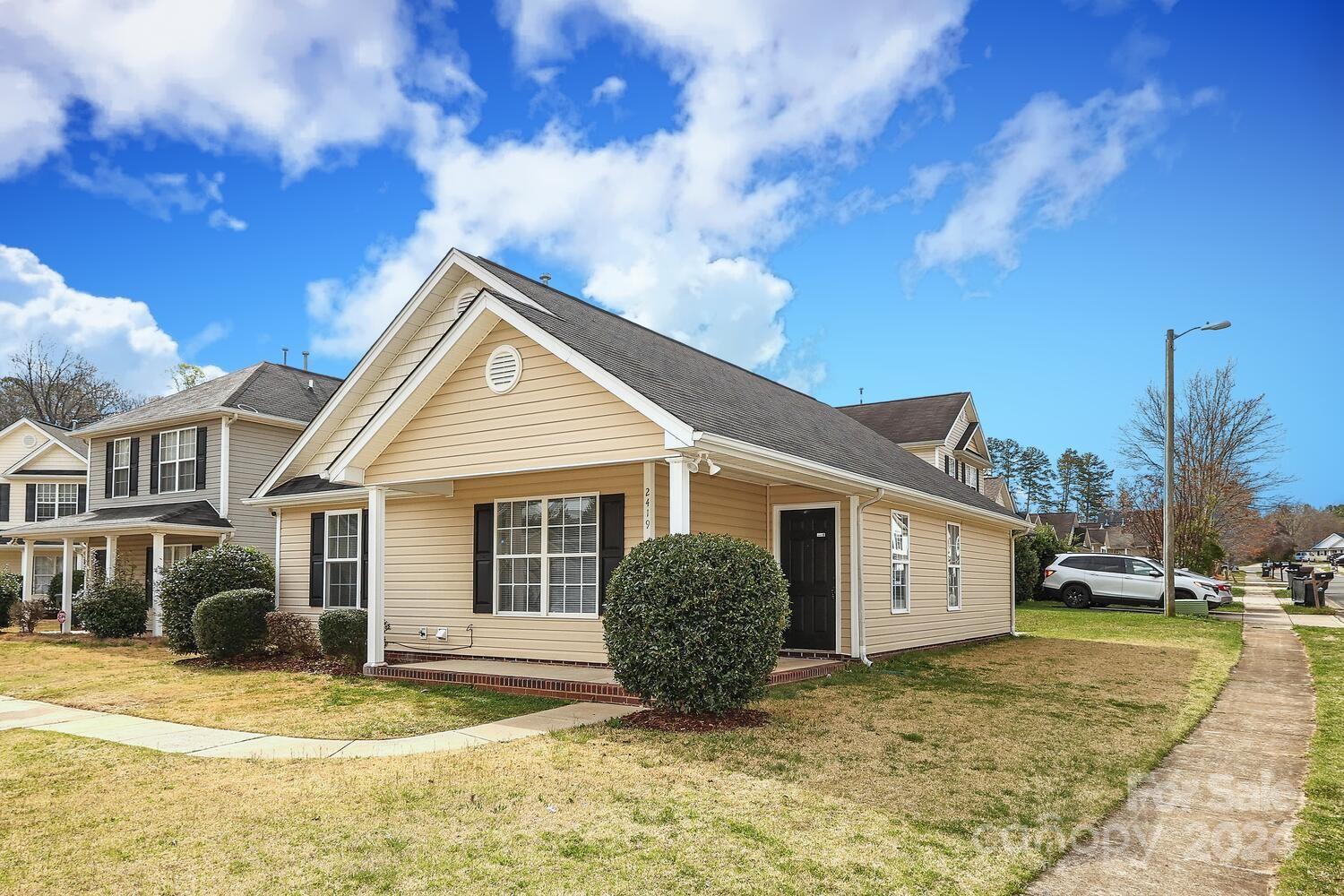 2419 Smugglers Court Charlotte NC 28216