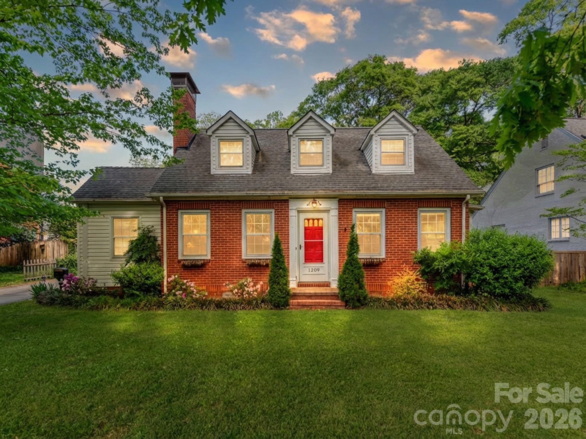 1209 Oakwood Avenue Gastonia NC 28052