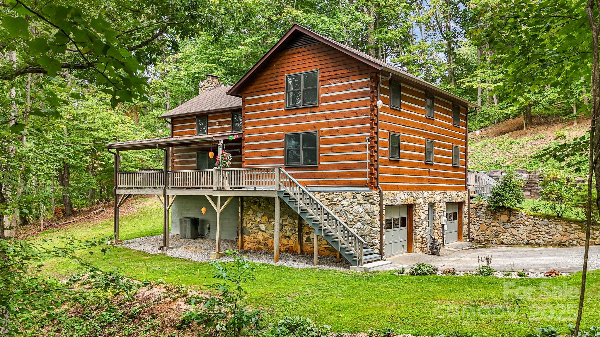 22 Beech Tree Lane Asheville NC 28804
