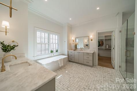 4004 Nettie Court Charlotte NC 28211