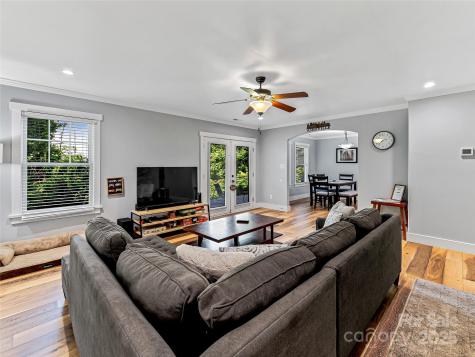 202 Mostert Drive Asheville NC 28804