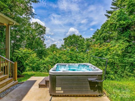 202 Mostert Drive Asheville NC 28804
