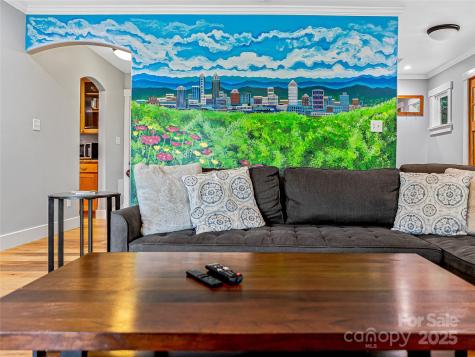 202 Mostert Drive Asheville NC 28804