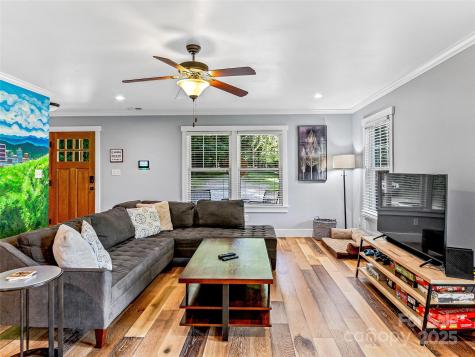 202 Mostert Drive Asheville NC 28804