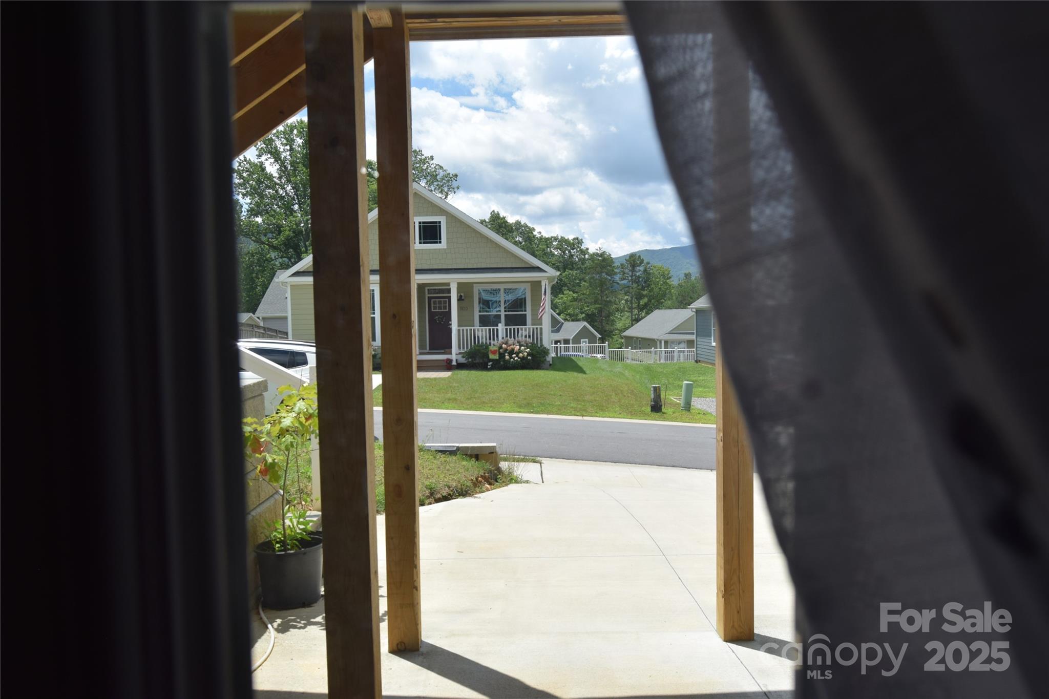 1102 Blueview Drive Black Mountain NC 28711