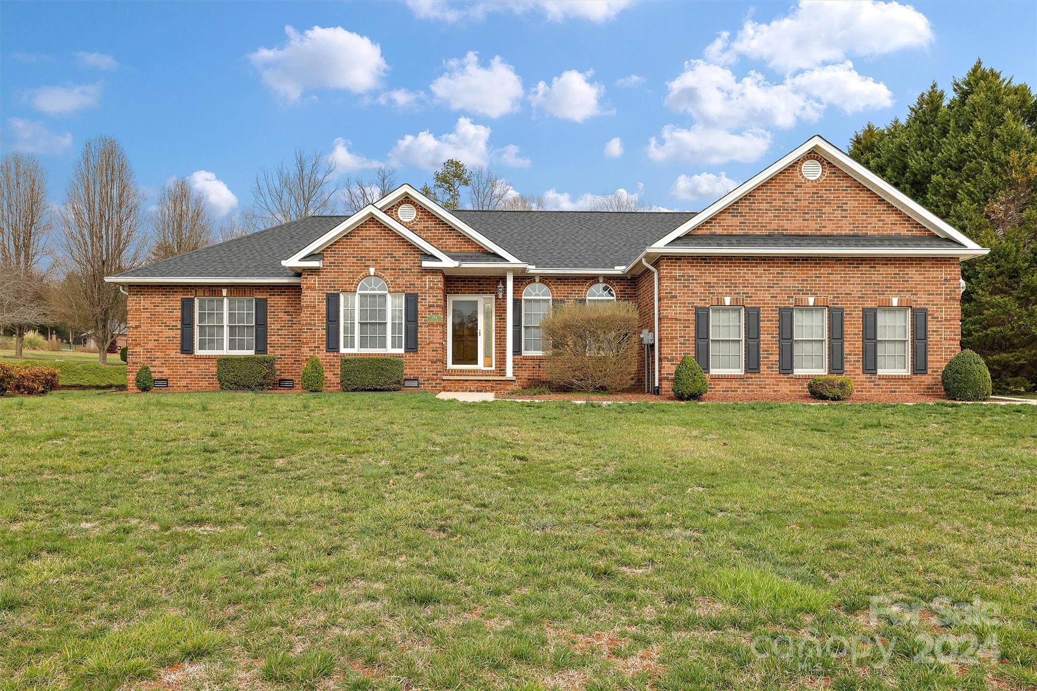 1164 Daisy Lane Hickory NC 28602
