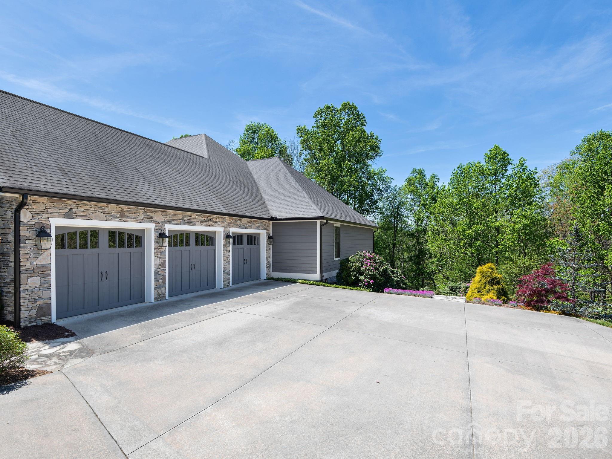 28 Falling Star Court Fletcher NC 28732