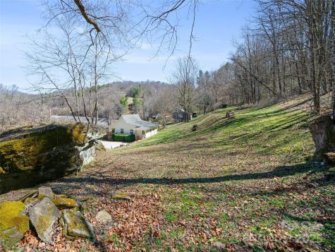 427 Johnson Cemetery Road Bakersville NC 28705