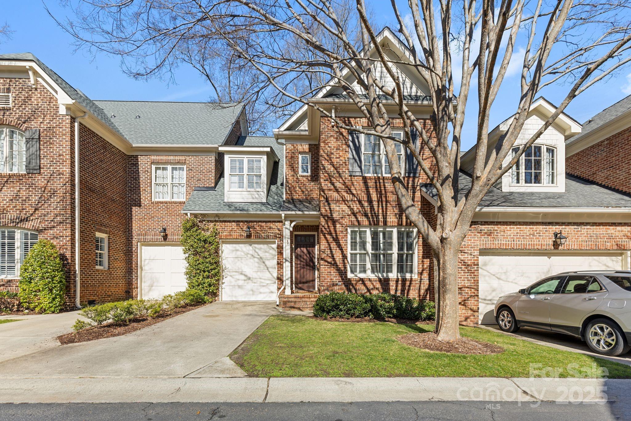 243 Crownsgate Court Charlotte NC 28207