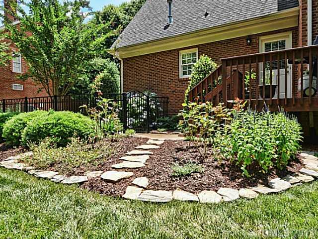 9409 Lochmeade Lane Matthews NC 28105