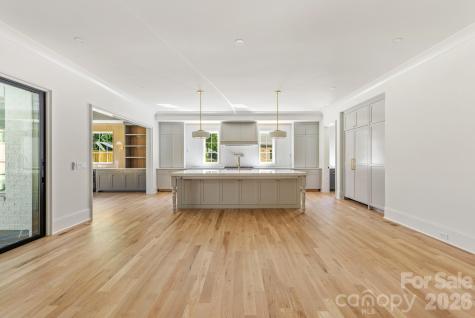 1024 Jefferson Drive Charlotte NC 28270