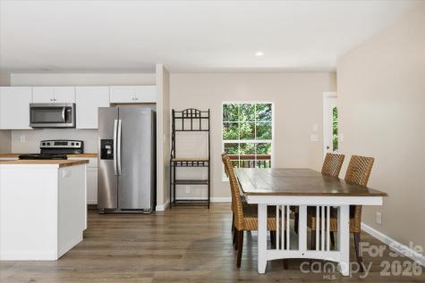 106 Central Avenue Swannanoa NC 28778