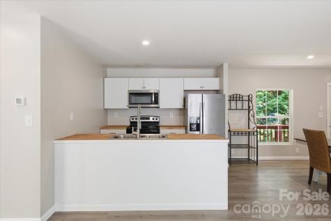 106 Central Avenue Swannanoa NC 28778