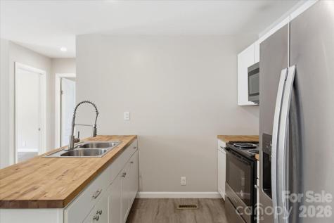 106 Central Avenue Swannanoa NC 28778