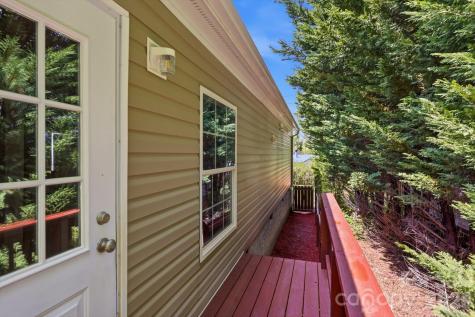 106 Central Avenue Swannanoa NC 28778