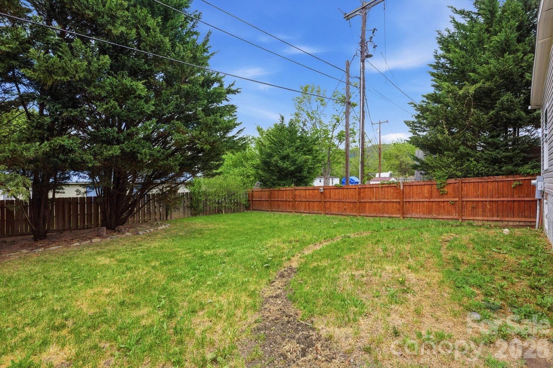 106 Central Avenue Swannanoa NC 28778