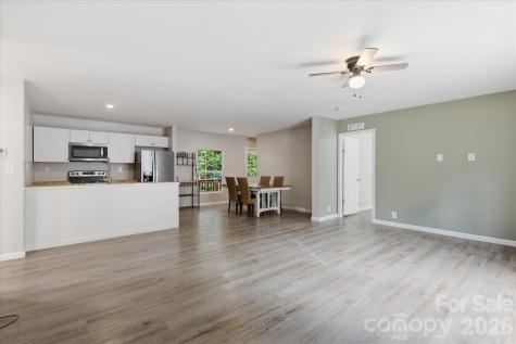 106 Central Avenue Swannanoa NC 28778