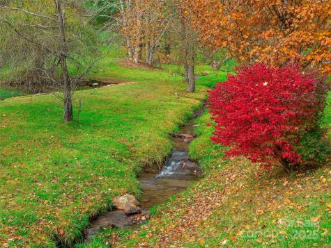 342 Big Rock Creek Drive Bakersville NC 28705