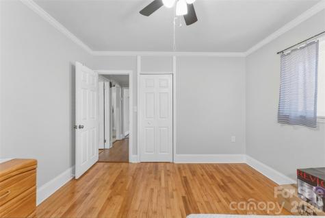 1213 E Park Drive Gastonia NC 28054
