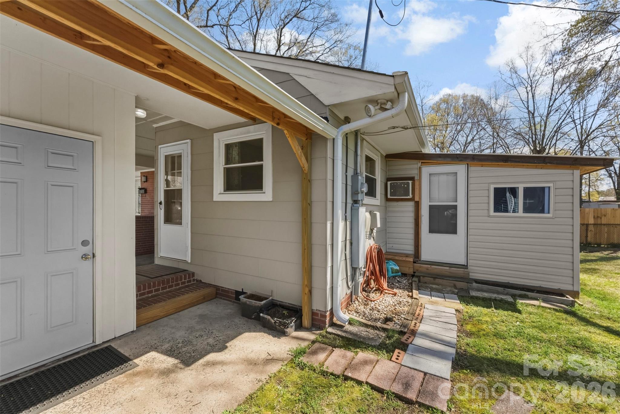 1213 E Park Drive Gastonia NC 28054