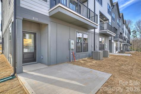 8006 Sansom Circle Charlotte NC 28213