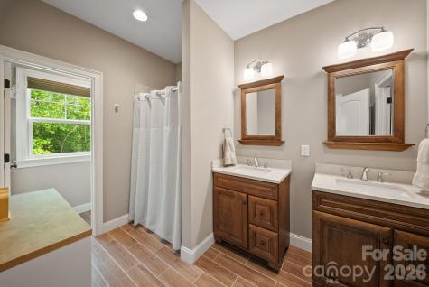 22 Asher Lane Arden NC 28704