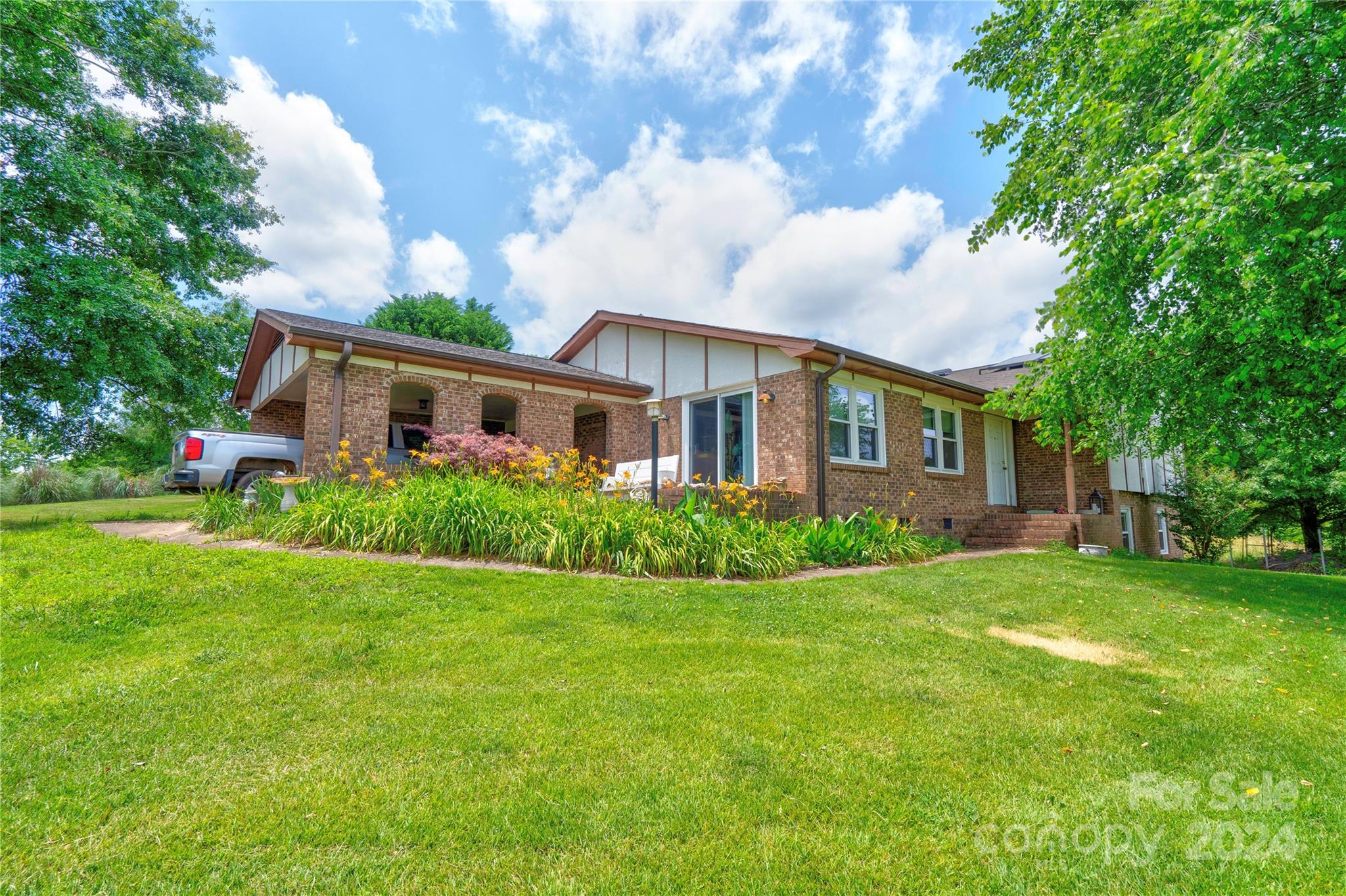 176 Bronze Circle Forest City NC 28043