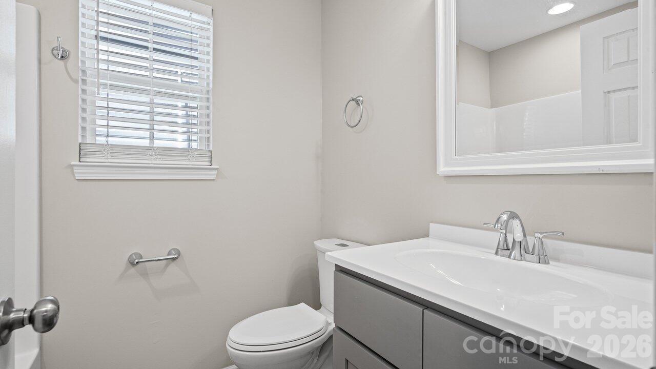613 Hoskins Ridge Lane Charlotte NC 28216