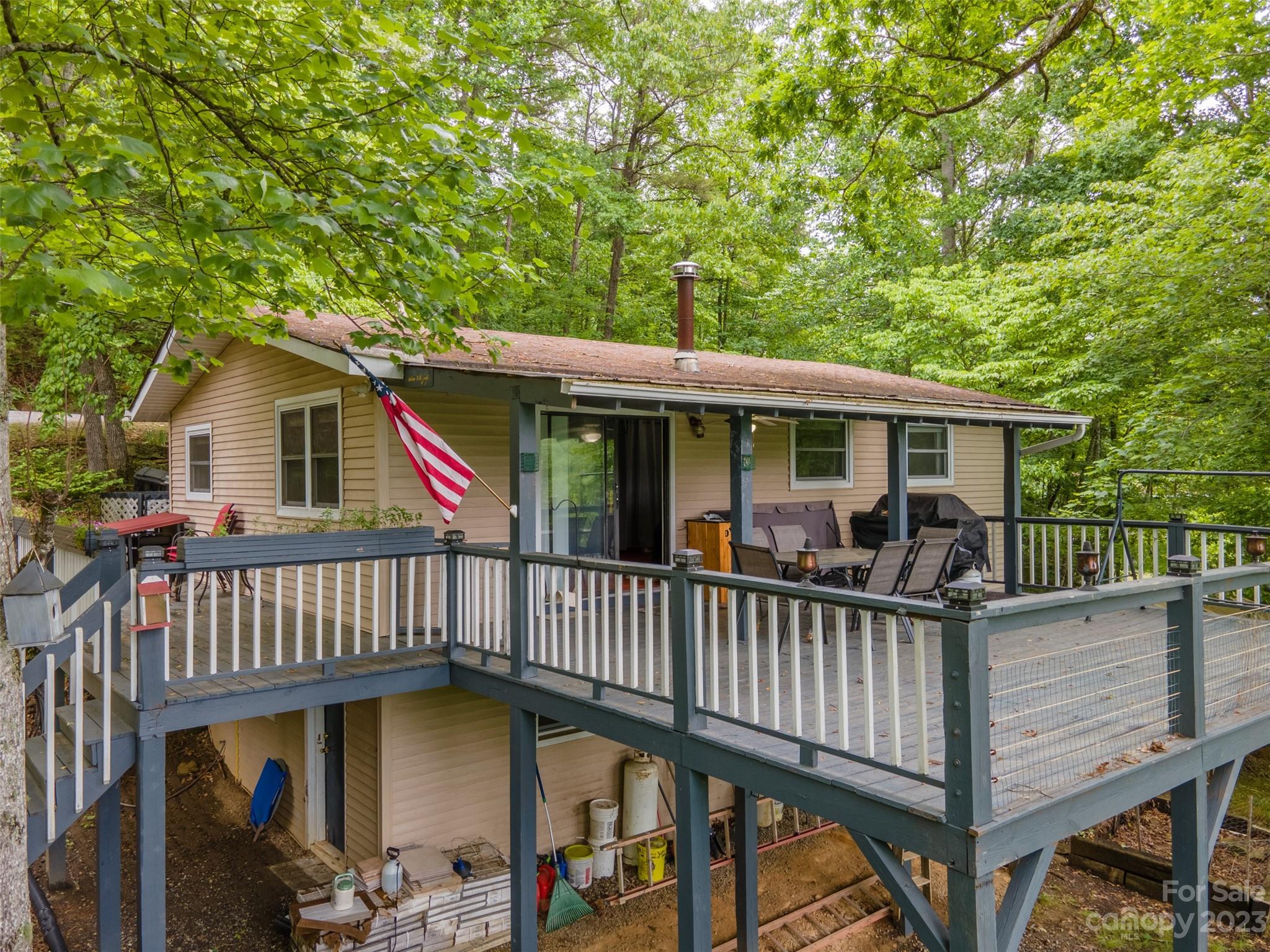 21 Turtle Rock Lane Tuckasegee NC 28783