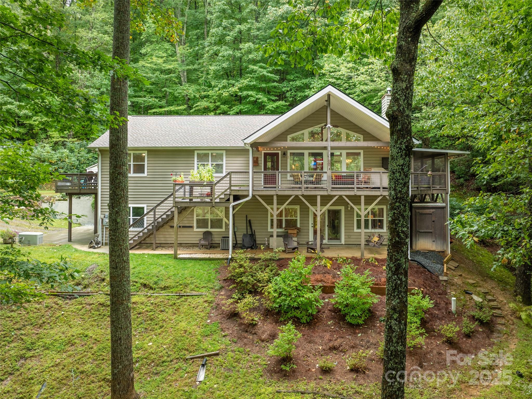 21 Fern Haven Lane Fairview NC 28730