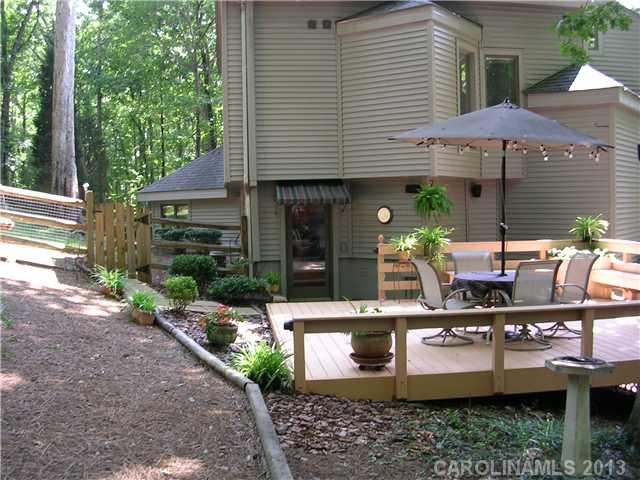 13623 Woody Point Road Charlotte NC 28278