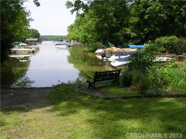 13623 Woody Point Road Charlotte NC 28278
