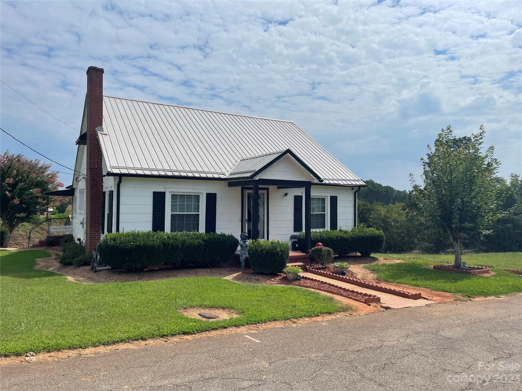 4360 1st Street Place NE Hickory NC 28601