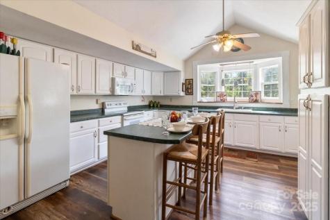 201 Murphy Hill Road Weaverville NC 28787