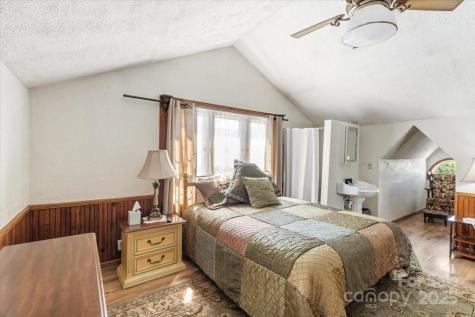 201 Murphy Hill Road Weaverville NC 28787
