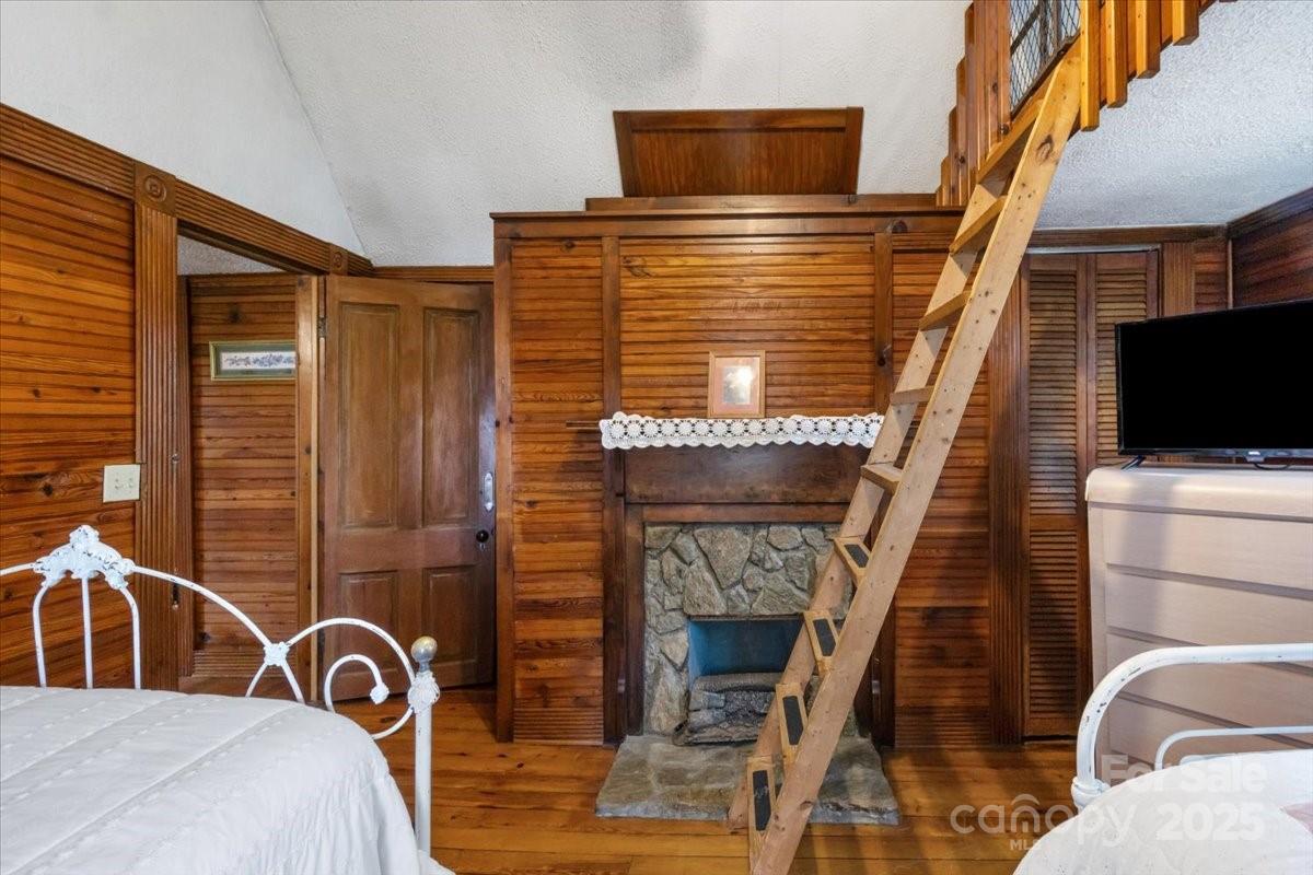 201 Murphy Hill Road Weaverville NC 28787
