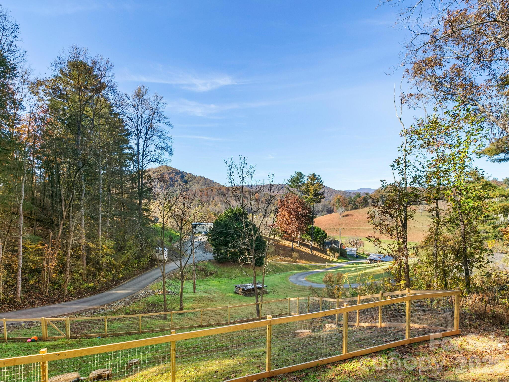 30 Shire Way Lane Leicester NC 28748