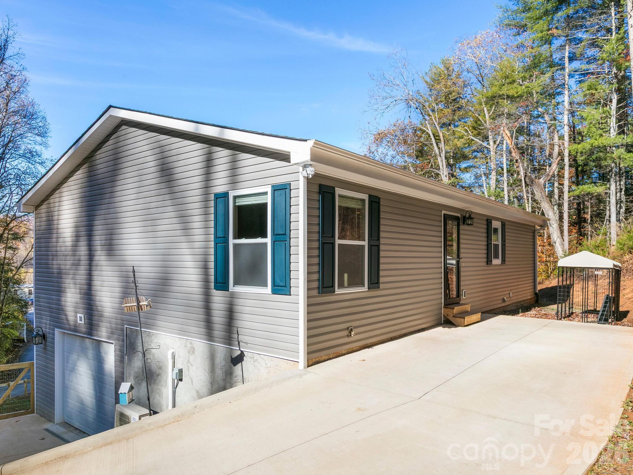 30 Shire Way Lane Leicester NC 28748