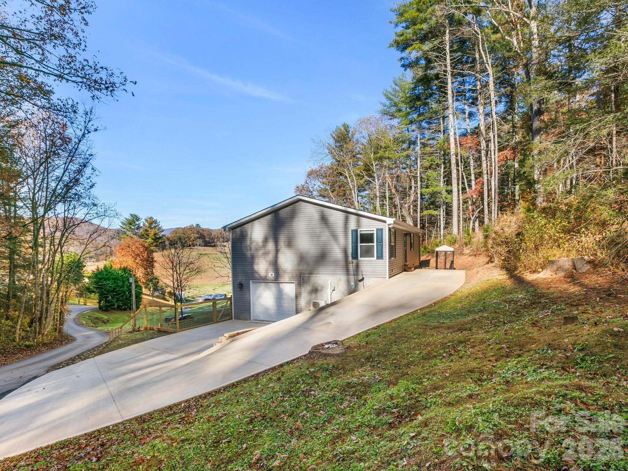 30 Shire Way Lane Leicester NC 28748