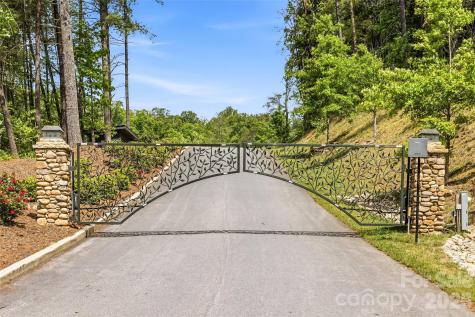 162 Riverbend Forest Drive Asheville NC 28805