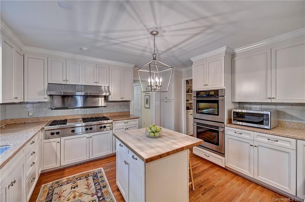 2111 Halford Place Charlotte NC 28211