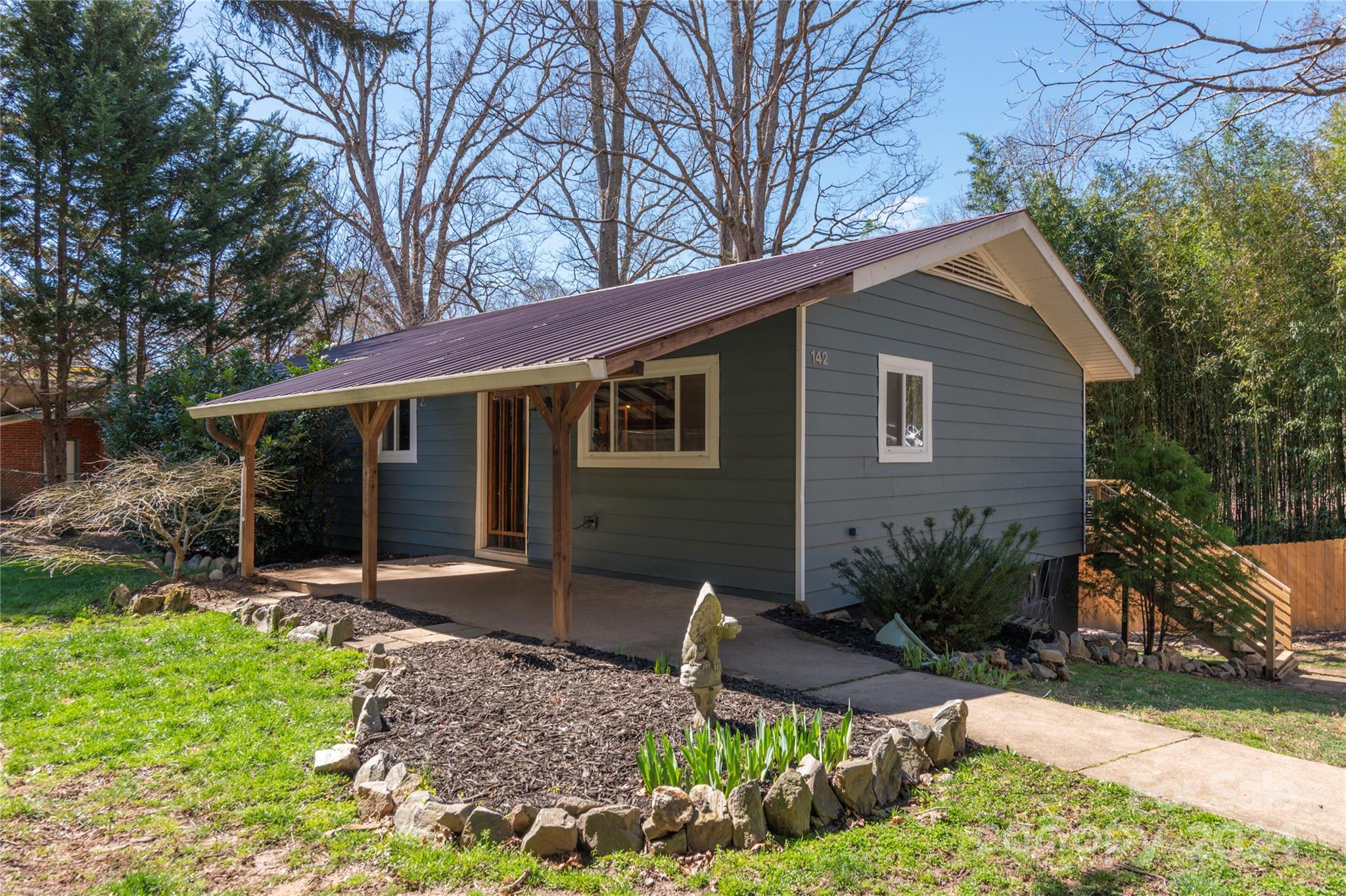 142 Ridge Cross Road Asheville NC 28805