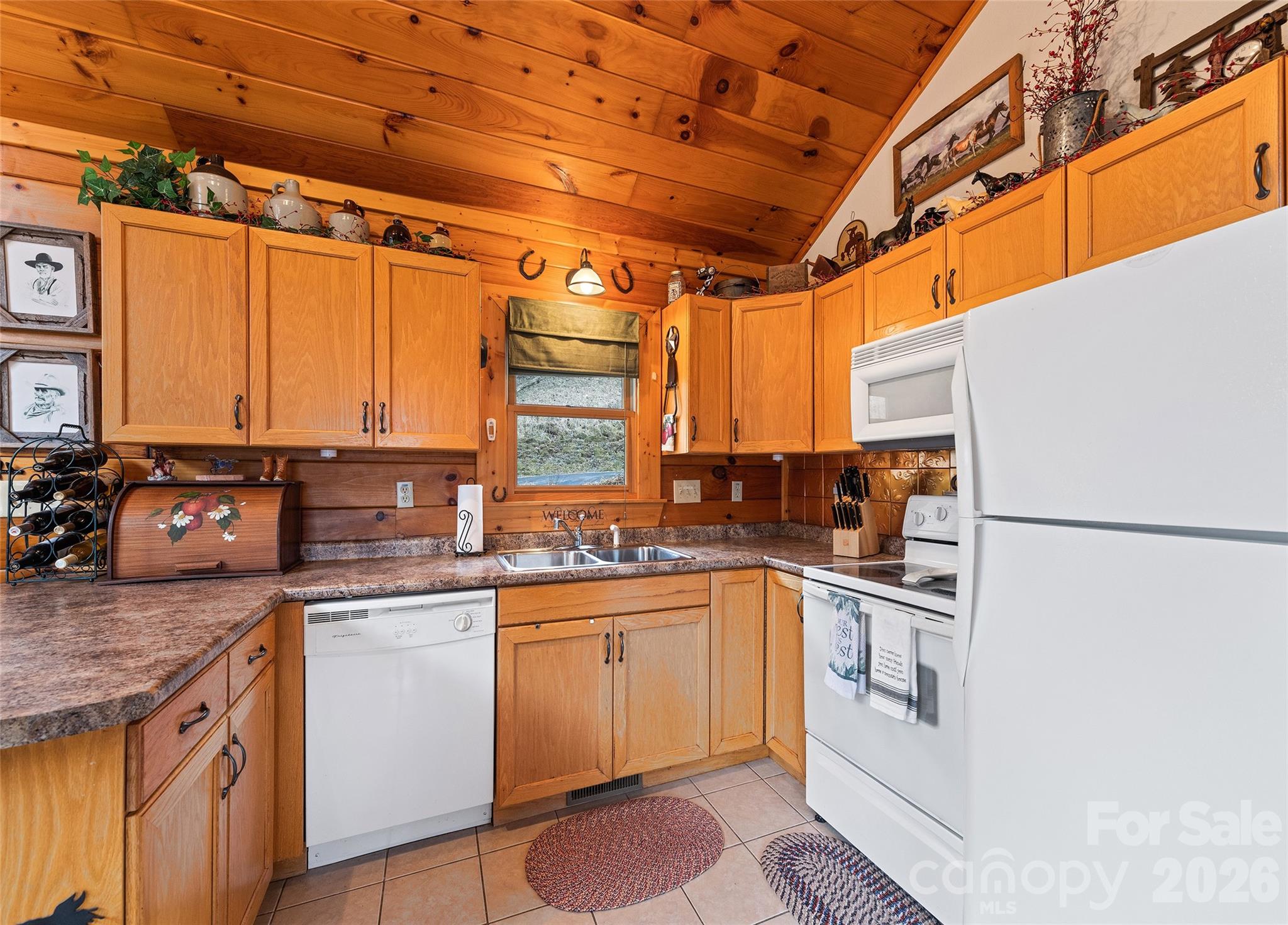 16 Hiawatha Drive Maggie Valley NC 28751