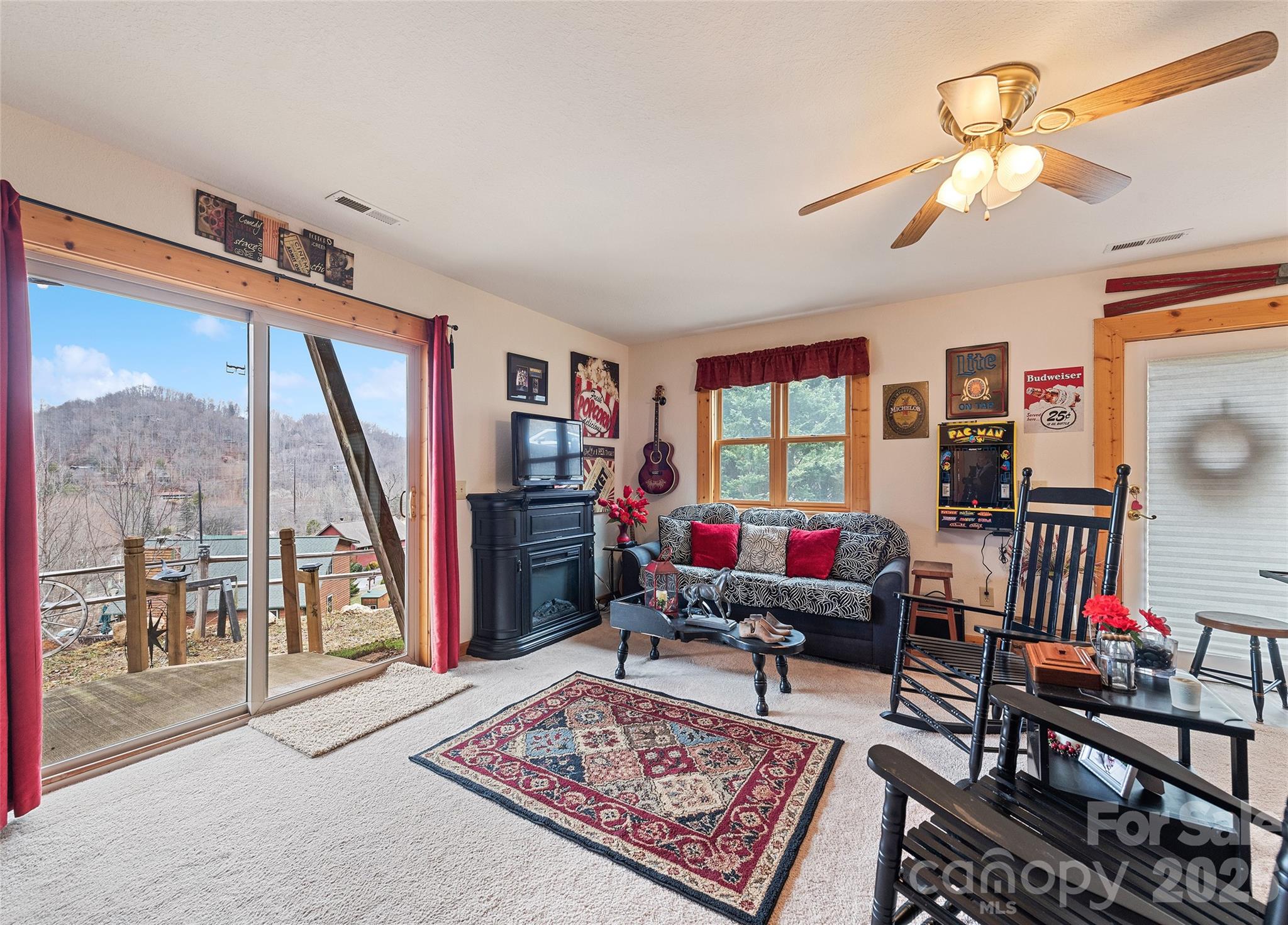 16 Hiawatha Drive Maggie Valley NC 28751