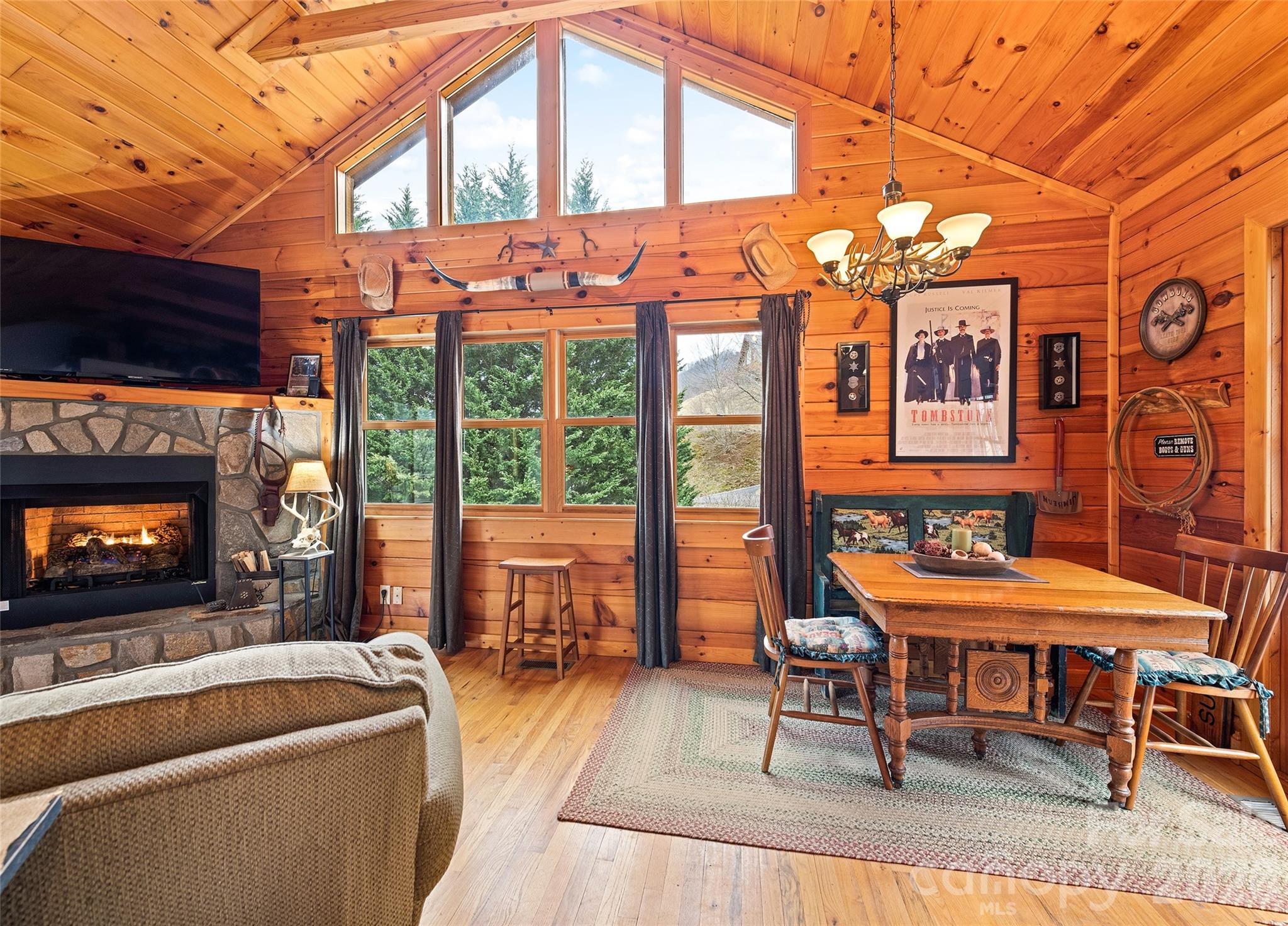 16 Hiawatha Drive Maggie Valley NC 28751