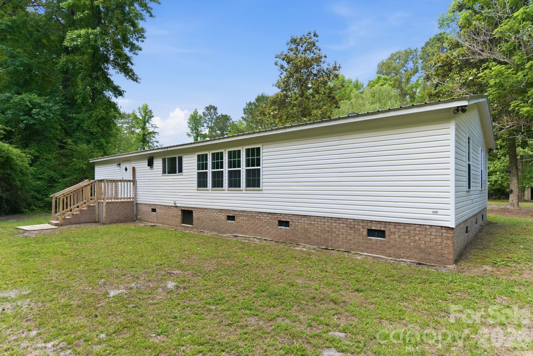 481 Harrell Road Burgaw NC 28425