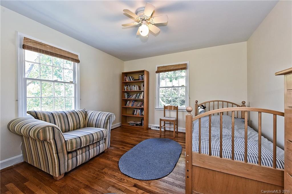 228 Lansdowne Road Charlotte NC 28270