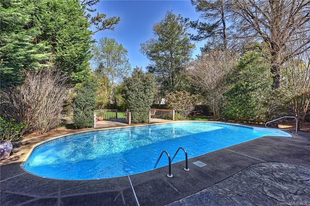 228 Lansdowne Road Charlotte NC 28270