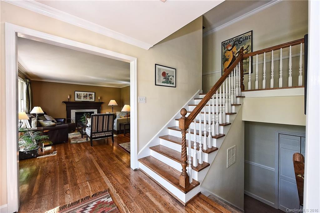 228 Lansdowne Road Charlotte NC 28270