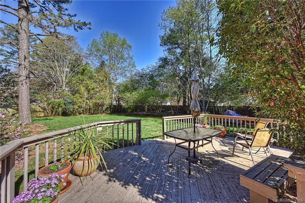 228 Lansdowne Road Charlotte NC 28270